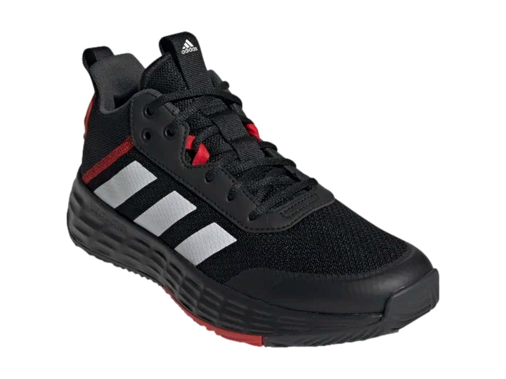 Tenis de baloncesto Adidas OwnTheGame 2.0 en color negro con tres franjas blancas y detalles rojos.