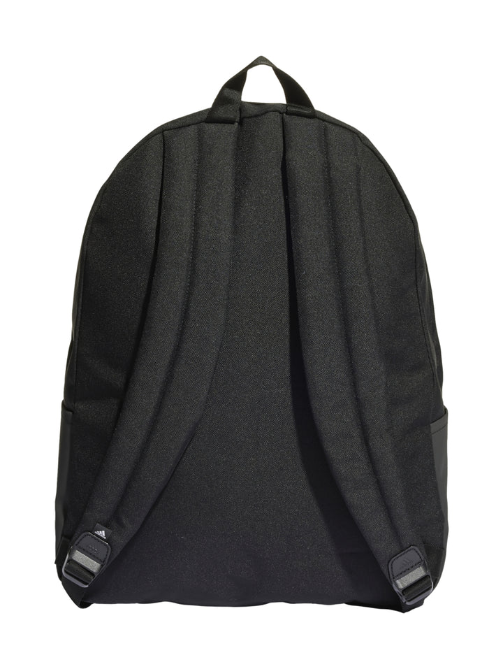 Mochila escolar Adidas de color negro con logotipo blanco y bolsillo frontal.