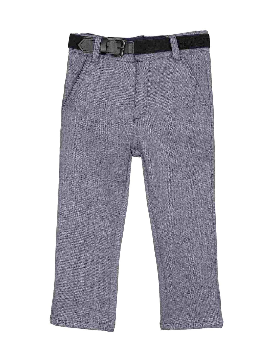 Pantalón piqué color marino claro para niño con cinturón negro incluido.