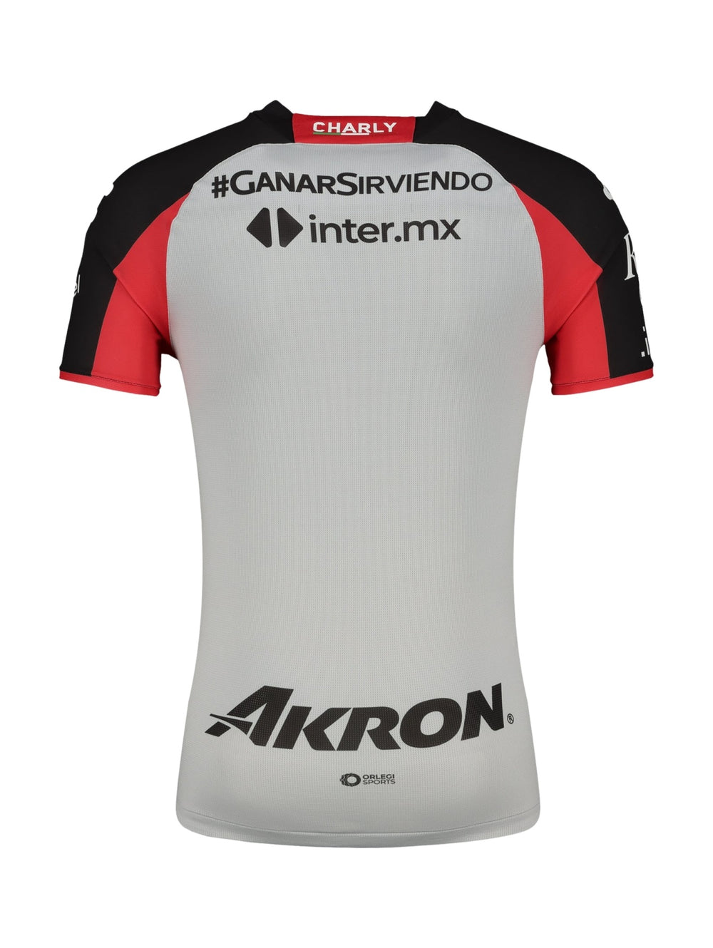 Jersey deportivo Charly color gris con detalles en rojo y negro y logotipos de patrocinadores.