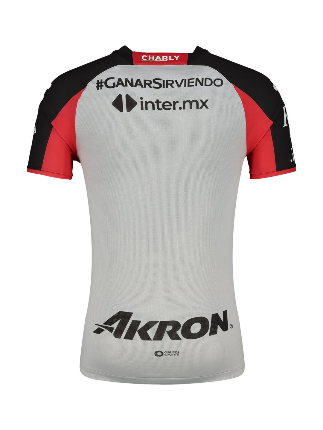 Jersey deportivo Charly color gris con detalles en rojo y negro y logotipos de patrocinadores.