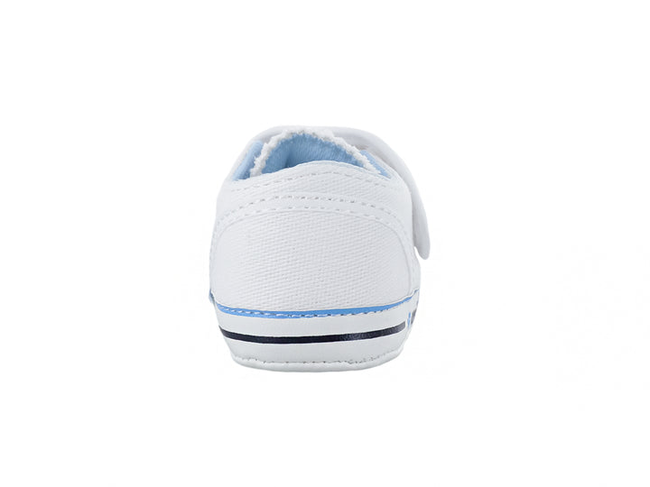 Zapato blanco para bebé de tela con cierre de velcro y letras coloridas.