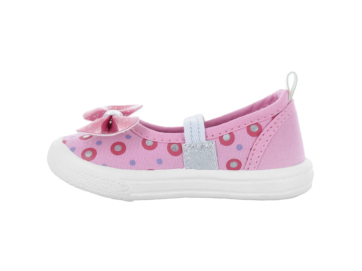 Zapato plano rosa para niña con estampado de puntos, moño decorativo y detalles en plateado brillante.