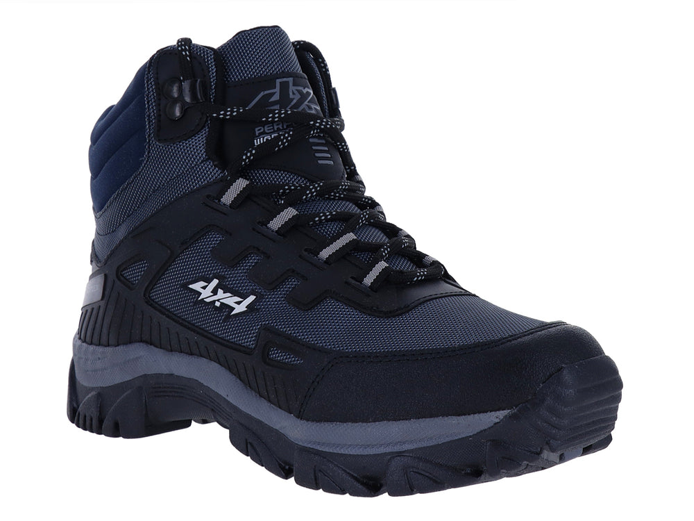 Bota 4X4 color marino y negro con suela robusta y ajuste de cordones.