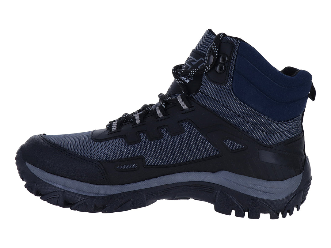 Bota 4X4 color marino y negro con suela robusta y ajuste de cordones.