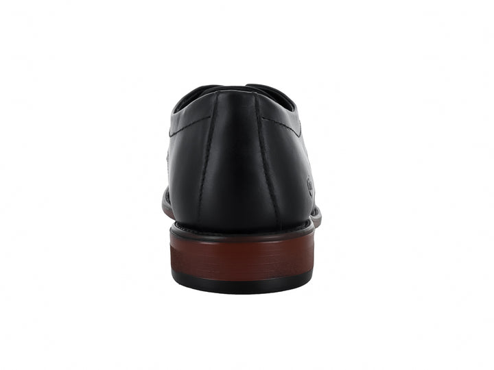 Zapato formal negro para Hombre estilo Oxford con agujetas y suela en tono café.