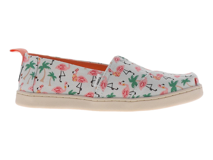Zapato slip-on blanco con estampado de flamencos rosas y palmeras verdes.