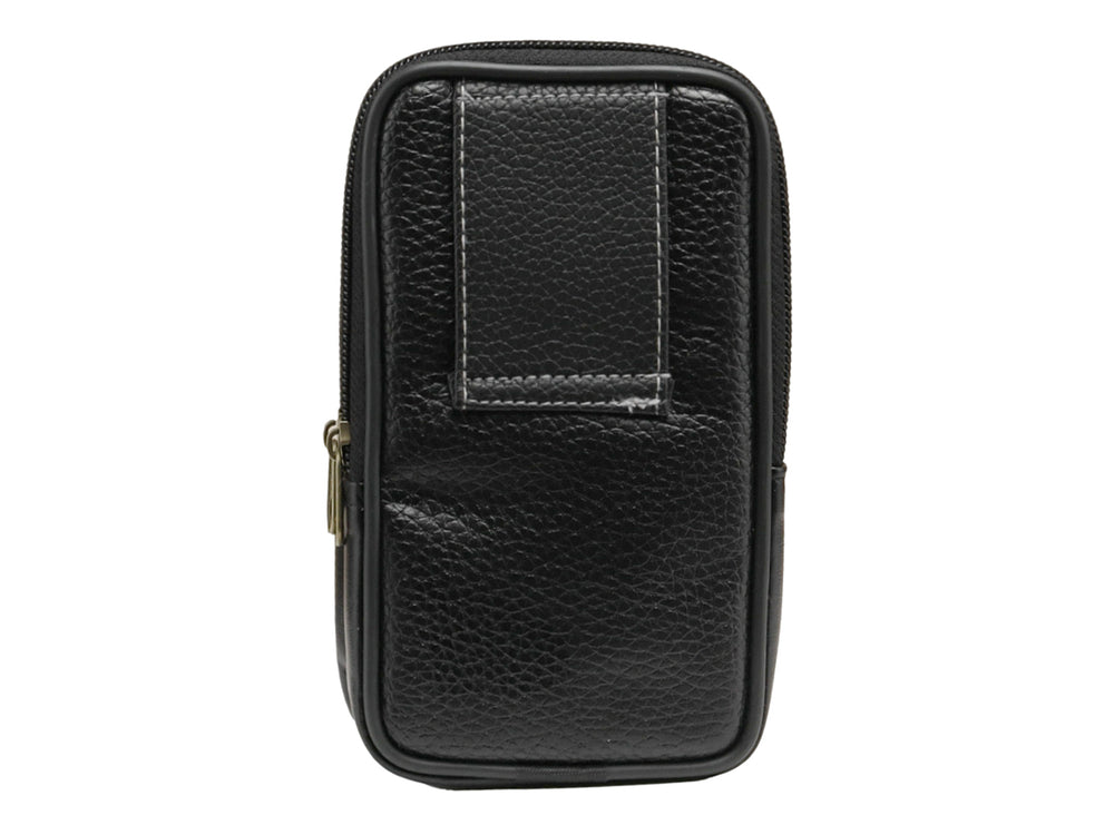 Bolso pequeño negro con textura rugosa y detalles lineales en color marrón.