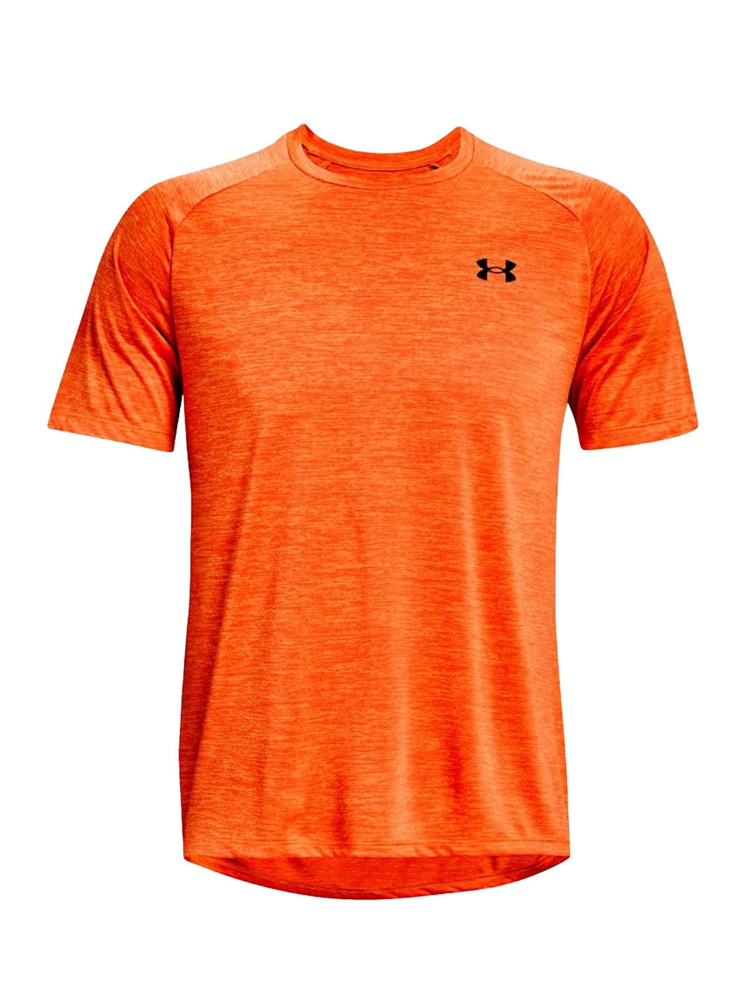 Hombre vistiendo camiseta deportiva de manga corta color naranja marca Under Armour.