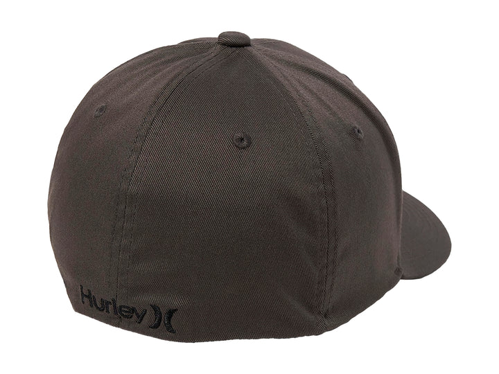 Gorra Hurley color gris oscuro con logotipo bordado en negro en el frente.