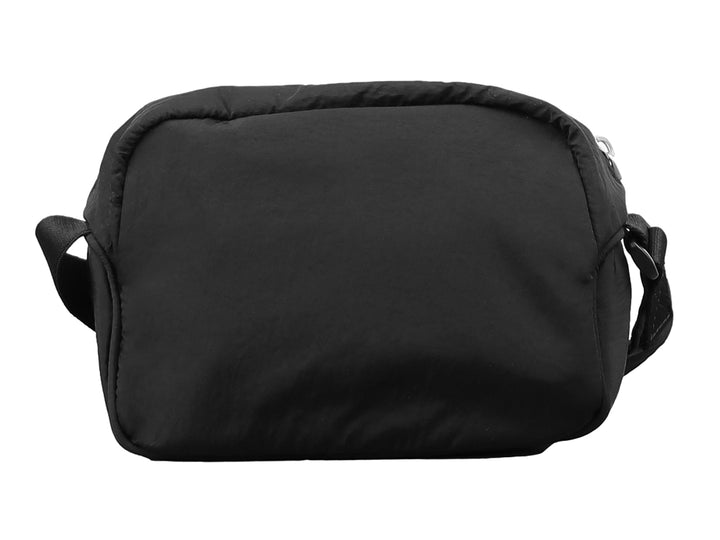 Bolsa de hombro pequeña tipo camera bag de Calvin Klein en color negro con logotipo frontal blanco.