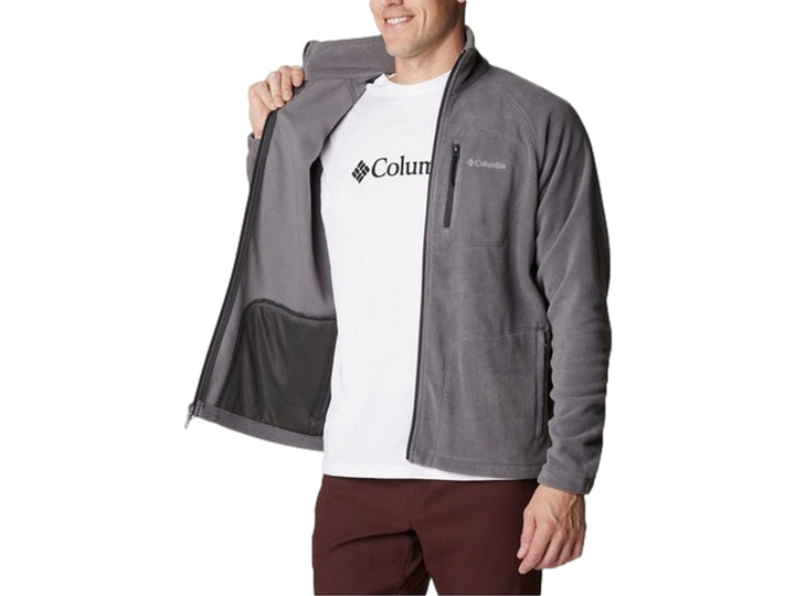 Chaqueta de fleece Columbia color gris con cierre frontal completo y bolsillo superior en el pecho para hombre.