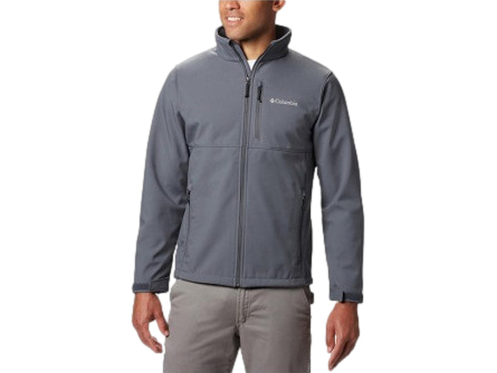 Chaqueta Columbia Ascender Softshell en color gris grafito para hombre con cierre frontal completo.
