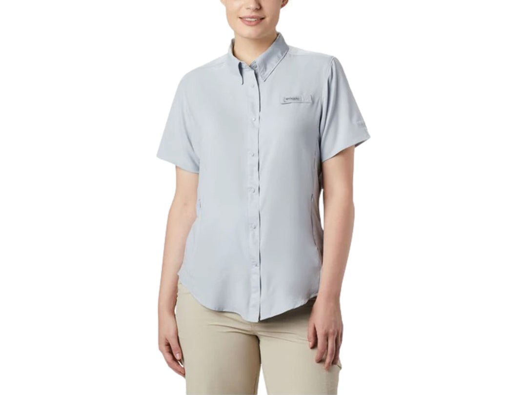 Camisa Columbia PFG Tamiami II de manga corta en color gris claro para mujer.