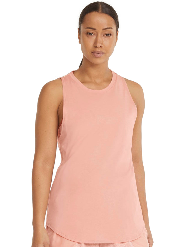 Camiseta deportiva sin mangas color rosa pálido para mujer.