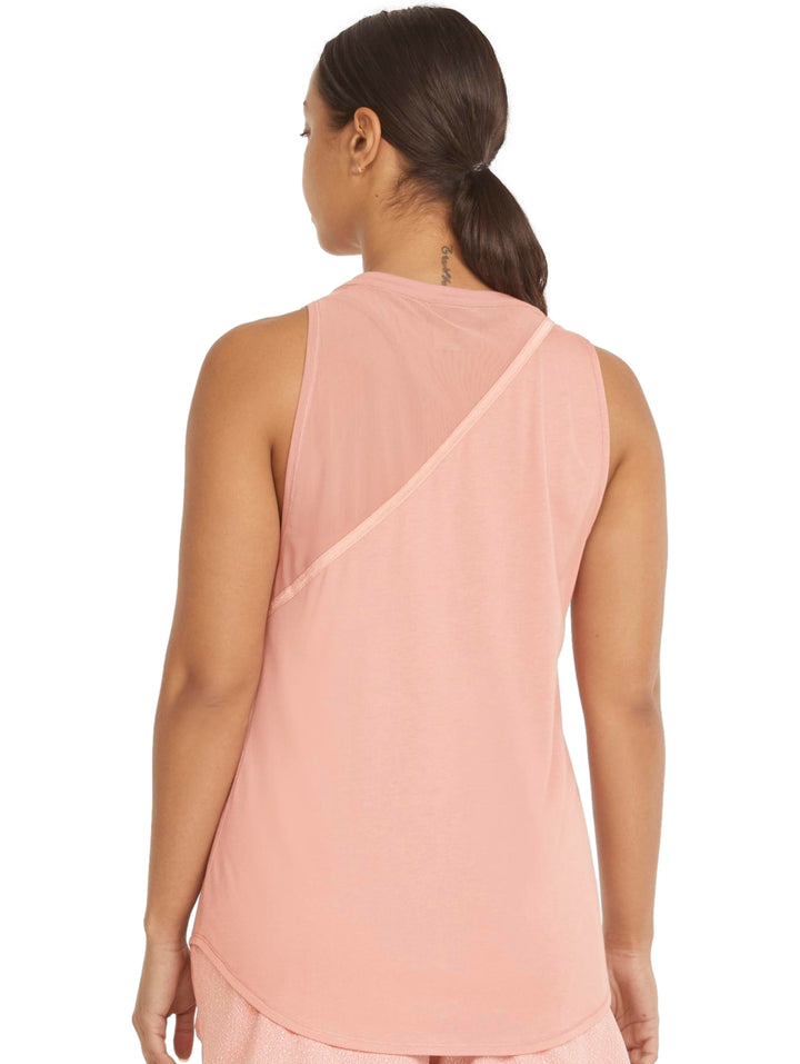 Camiseta deportiva sin mangas color rosa pálido para mujer.