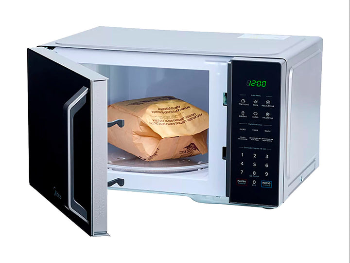 Horno microondas Midea color silver con puerta de espejo y panel de control digital.