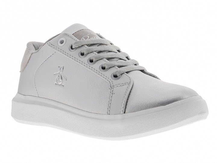Tenis plateados Penguin con suela blanca y acabado metálico.