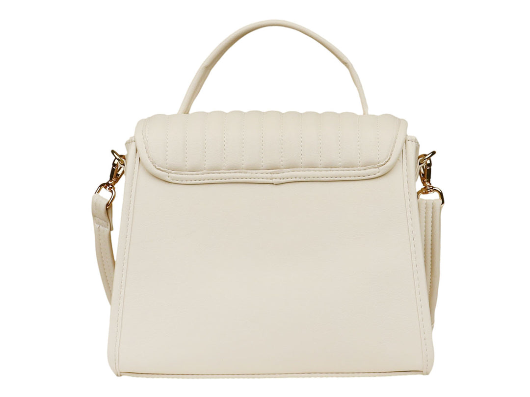 Bolso de hombro Modare color creme con textura acolchada, asa superior y detalles metálicos en dorado.