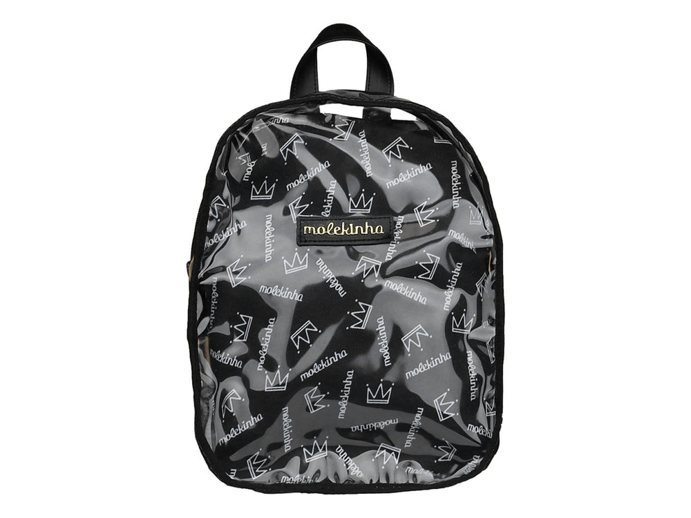 Mochila escolar para niña de color negro con material transparente y estampado de letras y coronas.