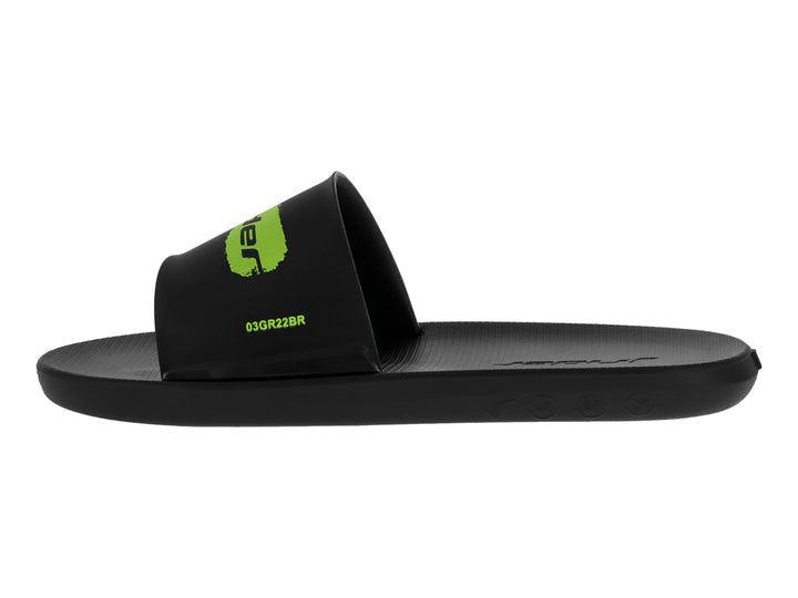 Sandalia tipo slide color negro con logotipo verde de la marca Rider para niños.