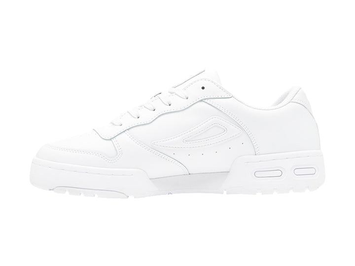 Tenis deportivos FILA para niños en color blanco con suela gruesa y detalles de marca.