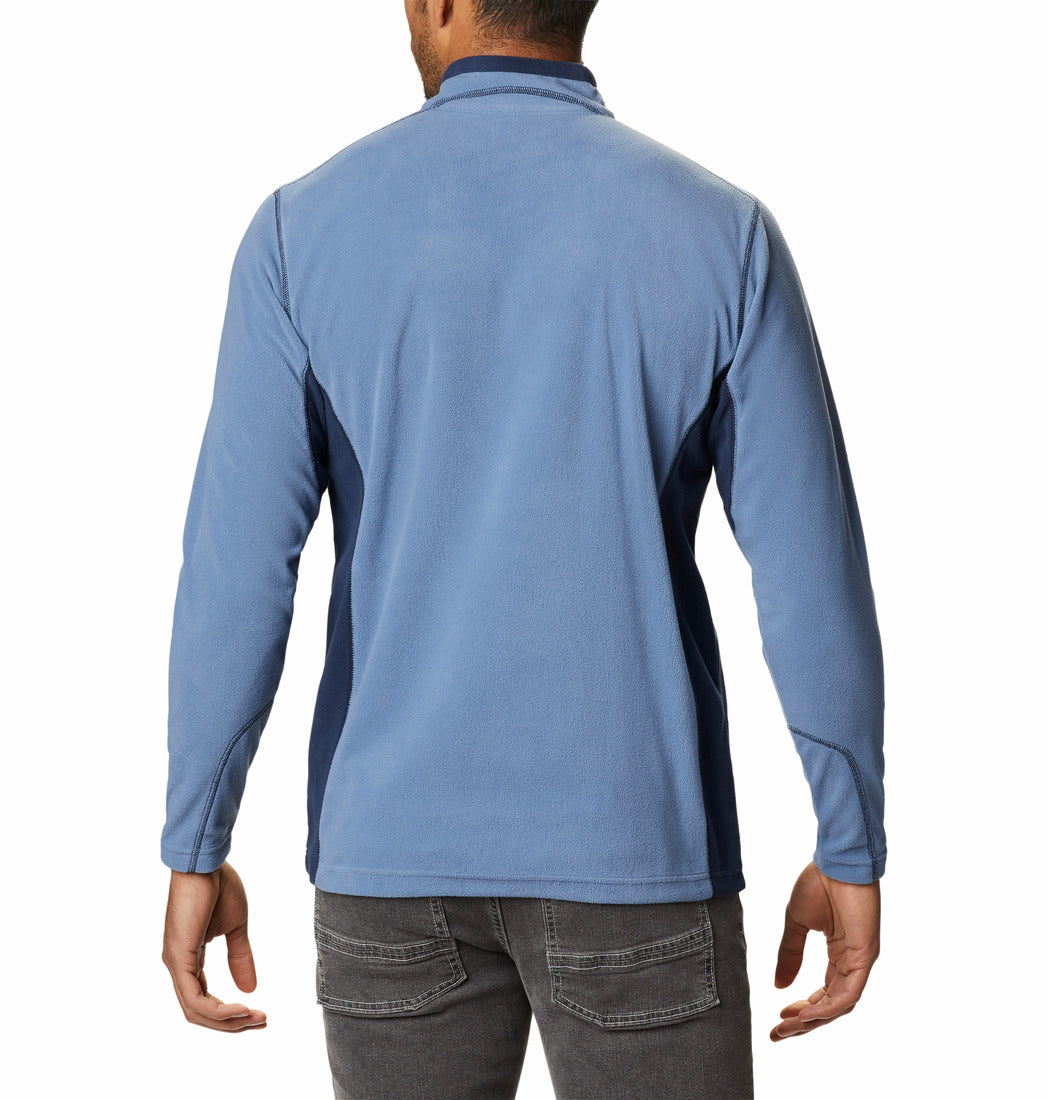 Sudadera Columbia half-zip en colores azul claro y azul marino.