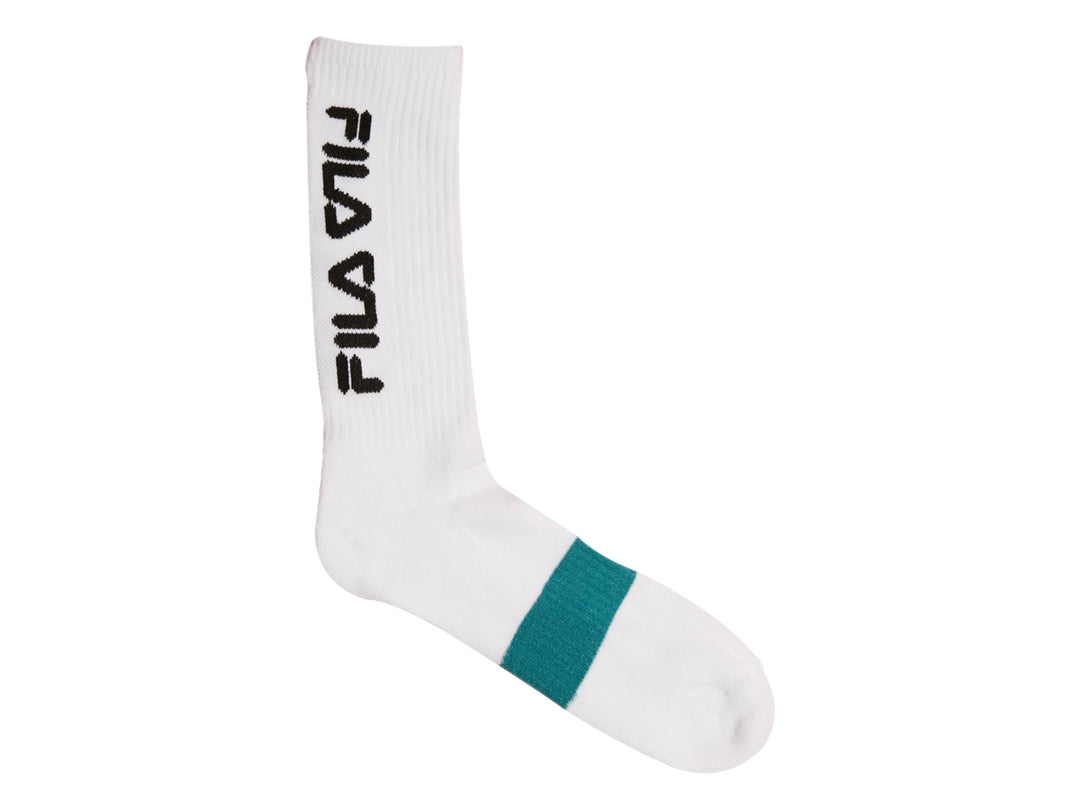 Paquete de 3 pares de calcetines blancos FILA estilo crew con detalles en azul y verde.
