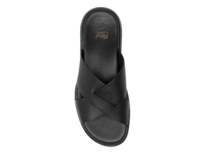 Sandalias Flexi color negro para hombre con diseño de correas cruzadas y suela ergonómica.