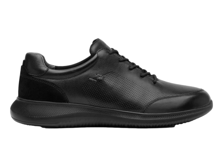 Zapato casual Flexi color negro para hombre con acabado en cuero perforado y suela cómoda.