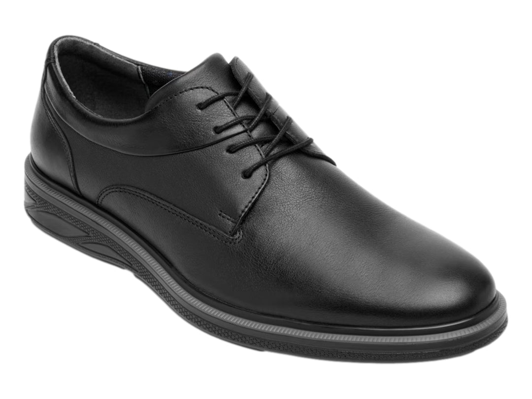 Zapato Flexi color negro para hombre, estilo casual con cordones y acabado en cuero liso.