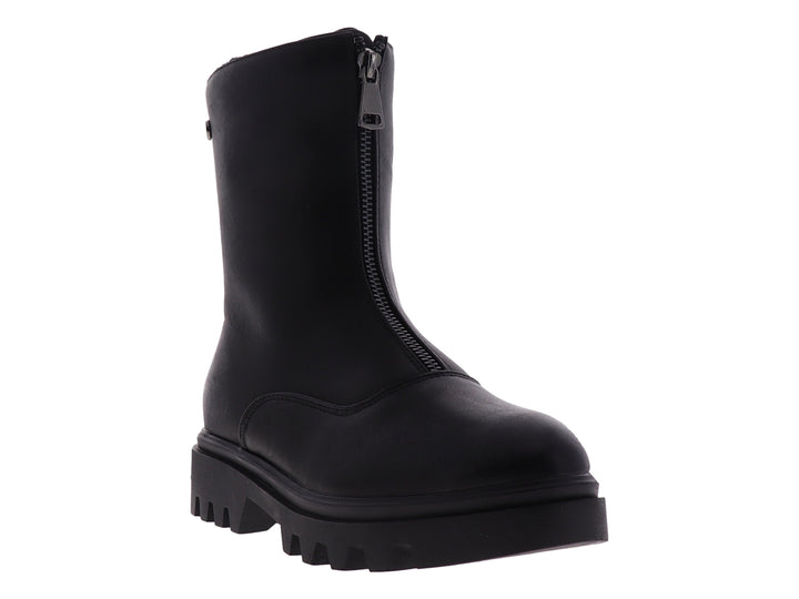 Bota negra de caña corta con suela track y cierre lateral.