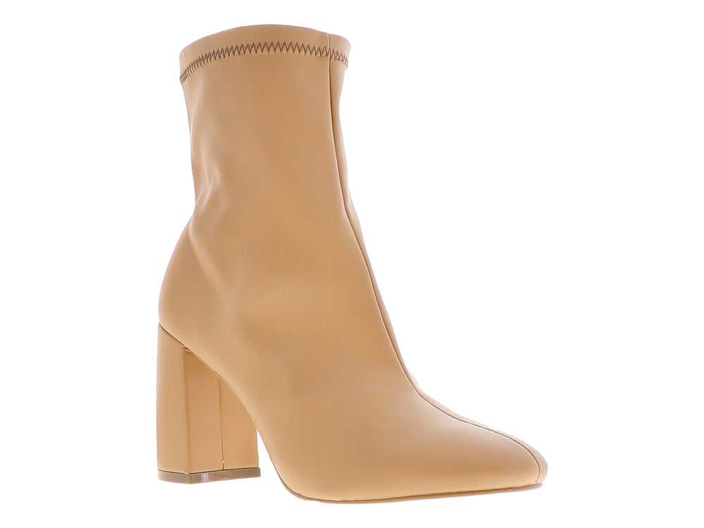 Botines color café de Forever 21 con tacón cuadrado y acabado mate para mujer.