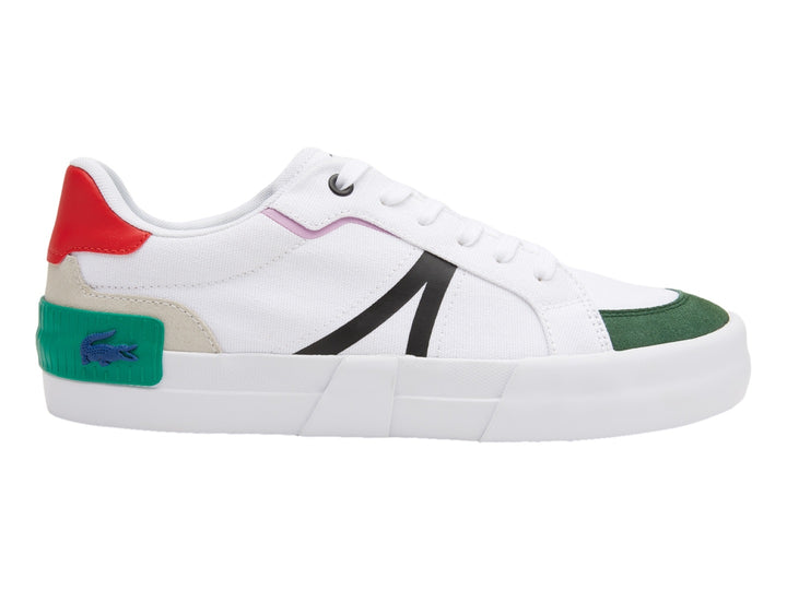 Tenis blancos Lacoste con detalles en rojo, verde y rosa y suela blanca.
