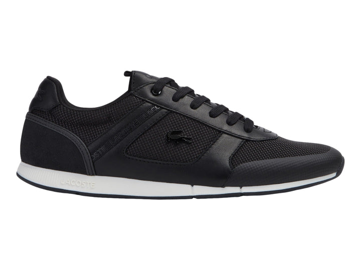 Tenis Lacoste Menerva color negro con suela blanca y detalles de malla.