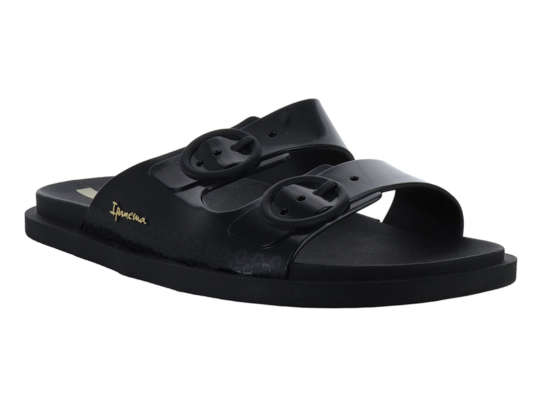 Sandalia Ipanema color negro con dos correas y hebillas, diseño slide.