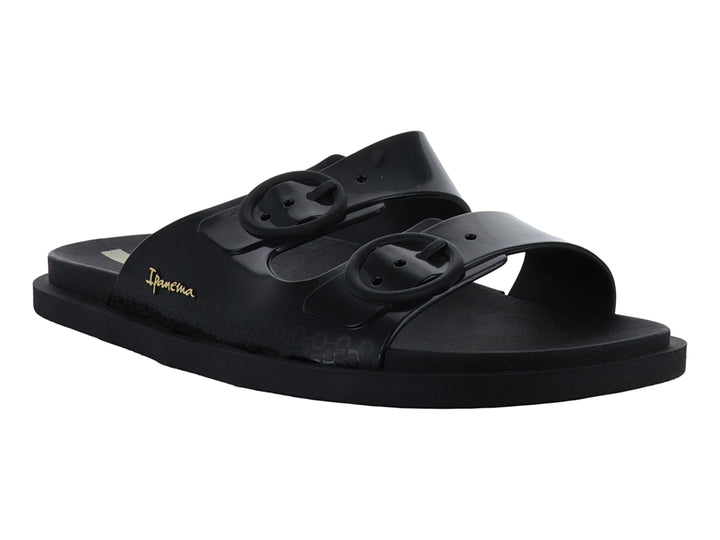 Sandalia Ipanema color negro con dos correas y hebillas, diseño slide.