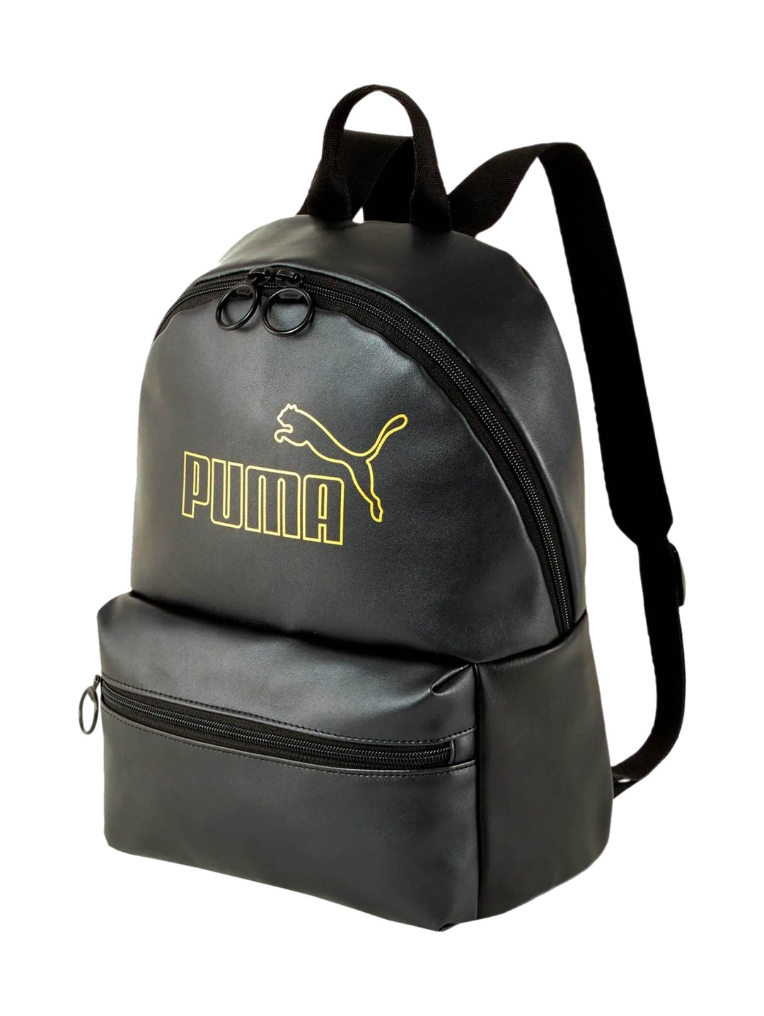 Mochila Puma color negro con logotipo metálico dorado en el centro y bolsillo frontal con cierre.
