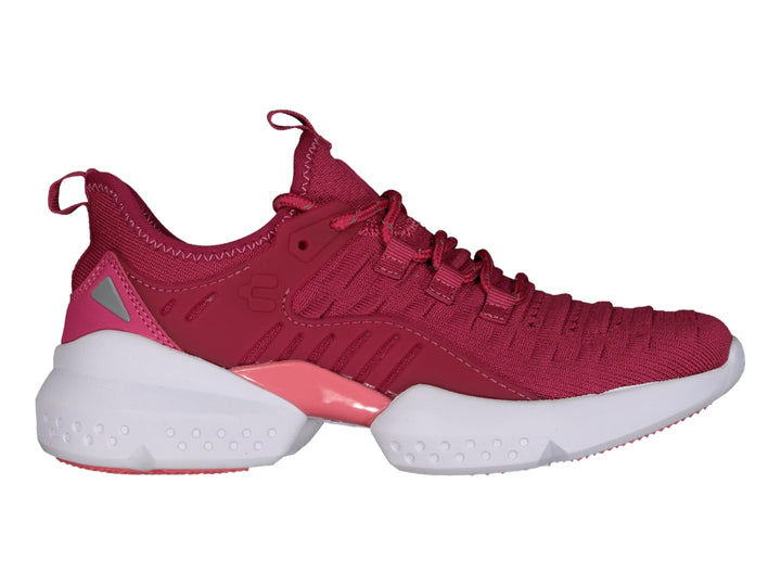 Tenis deportivos Charly en color fucsia con suela blanca y detalles en rosa.