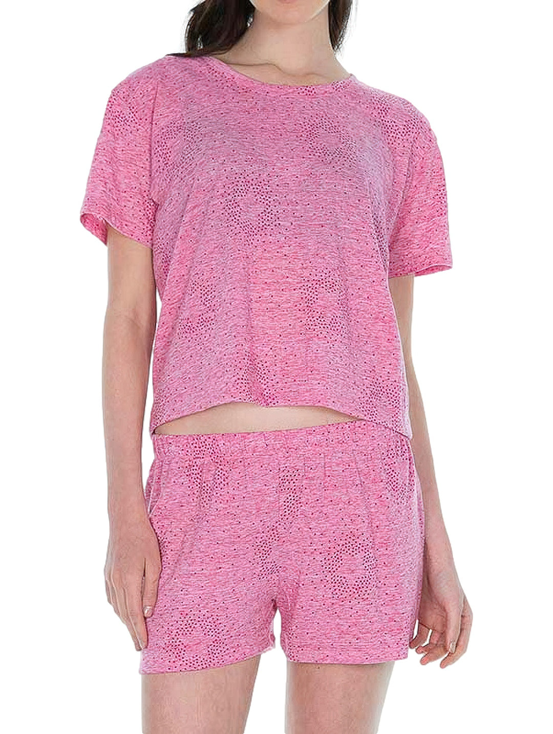 Conjunto de pijama rosa para mujer con camiseta de manga corta y short.