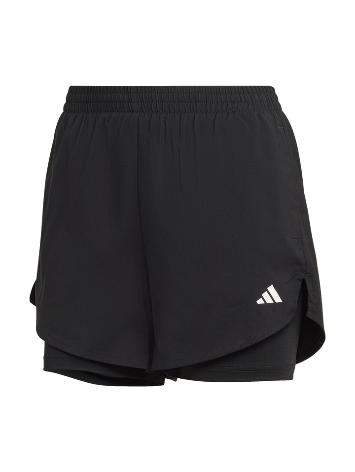 Shorts deportivos Adidas color negro de diseño dos en uno para entrenamiento.