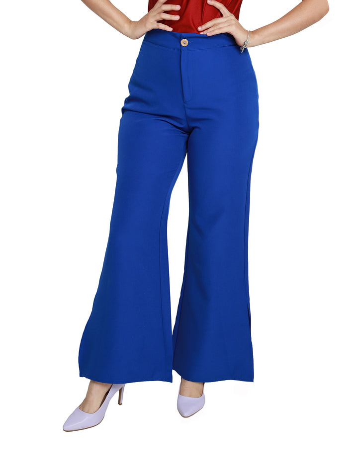Pantalón campana color azul rey para mujer con cintura alta.