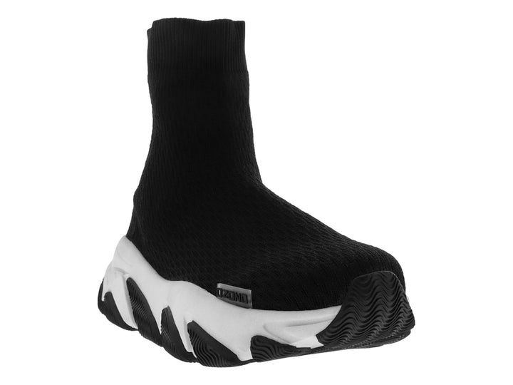 Tenis deportivos negros tipo calcetín con suela blanca robusta de la marca Capa de Ozono.