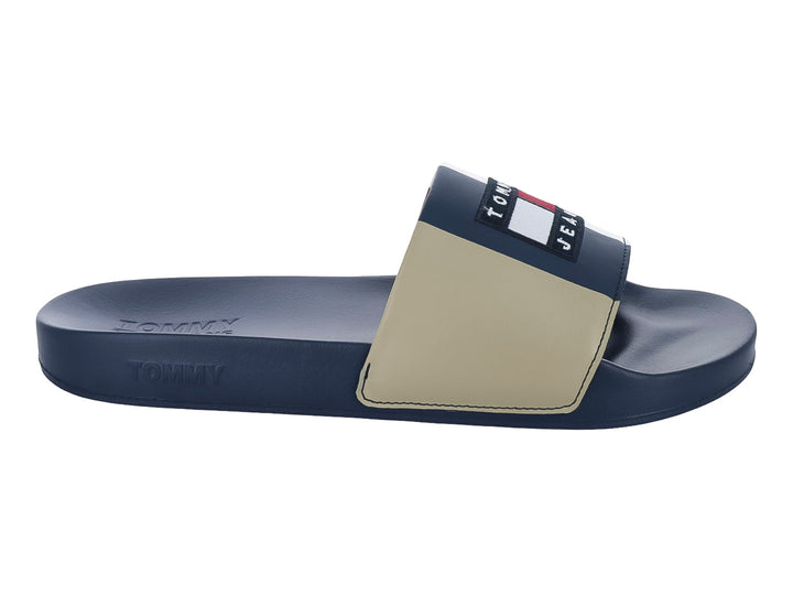 Sandalia slide Tommy Hilfiger para hombre en color azul marino y beige.