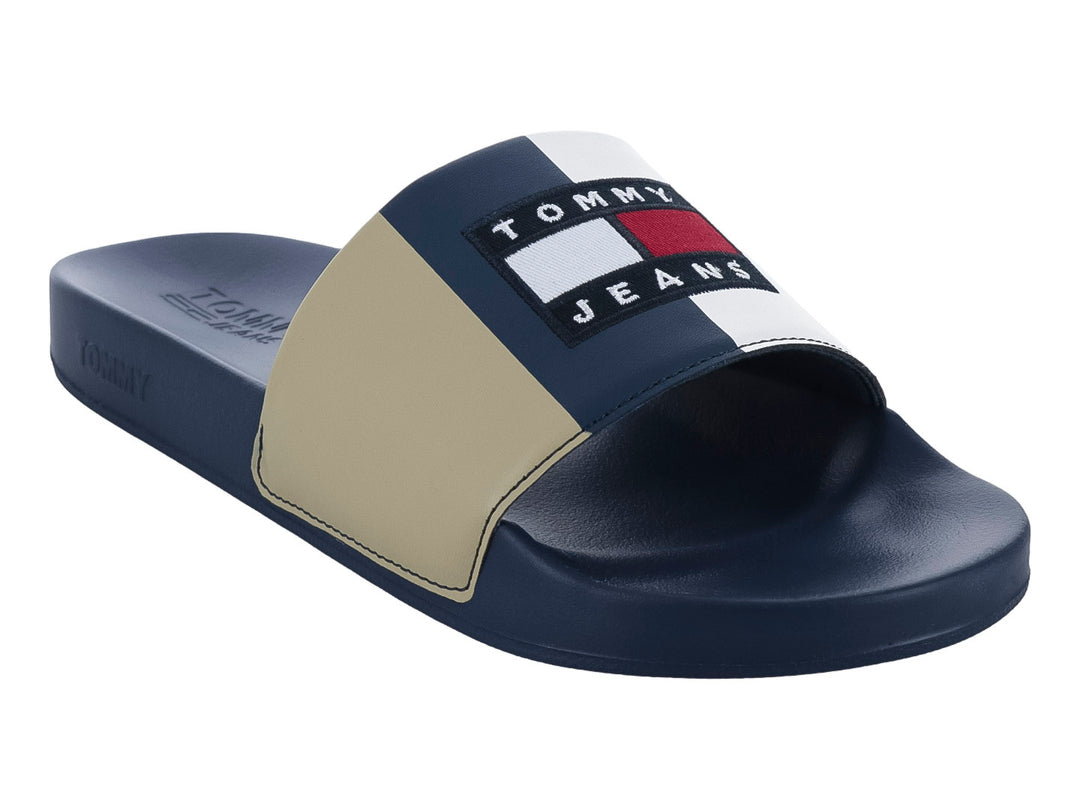 Sandalia slide Tommy Hilfiger para hombre en color azul marino y beige.