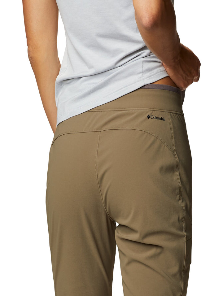 Pantalones Columbia Bryce Peak en color Stone Green para actividades al aire libre.