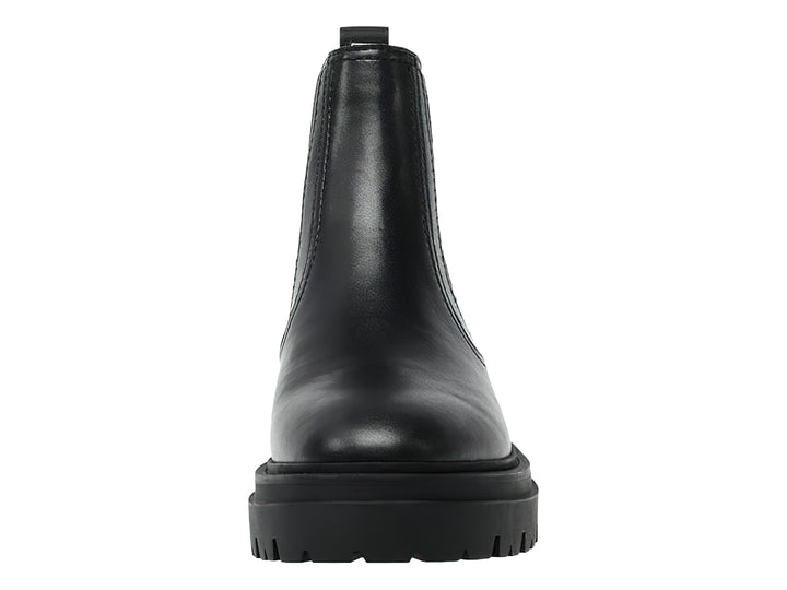 Bota negra Steve Madden con suela track gruesa y diseño estilo Chelsea.