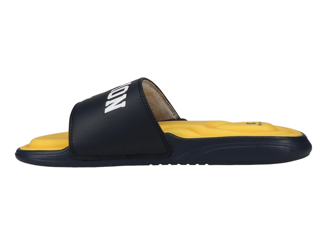 Sandalia deportiva Champion Vital Arch en color azul marino y amarillo.