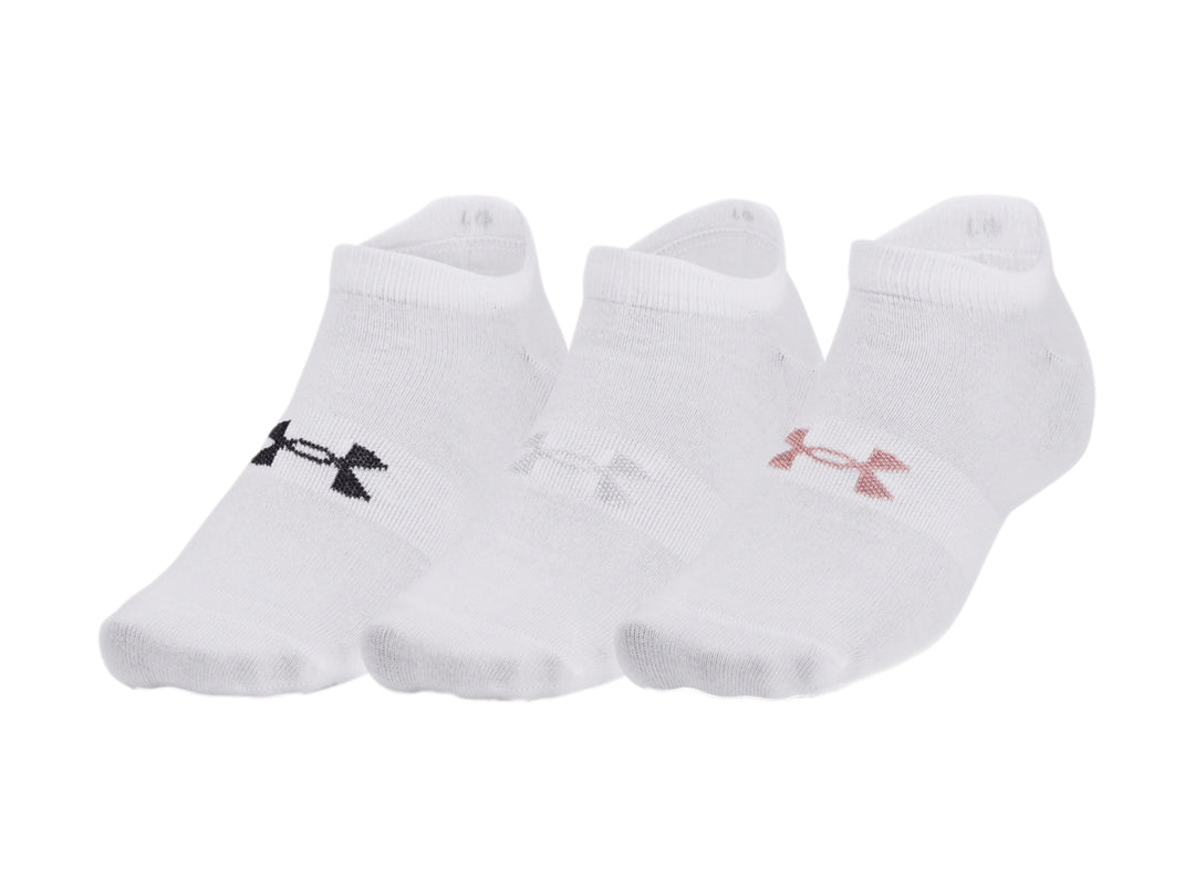 Paquete de tres pares de calcetines cortos blancos de la marca Under Armour.