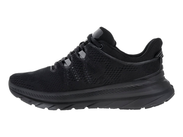 Tenis de baloncesto Justart color negro con detalles en gris y suela robusta.